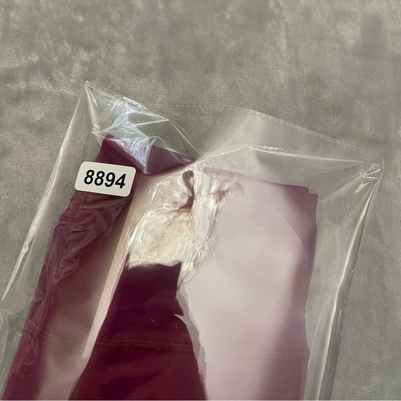 Athleta ultimate stash II 7/8 tight 28894 - Picture 8 of 8